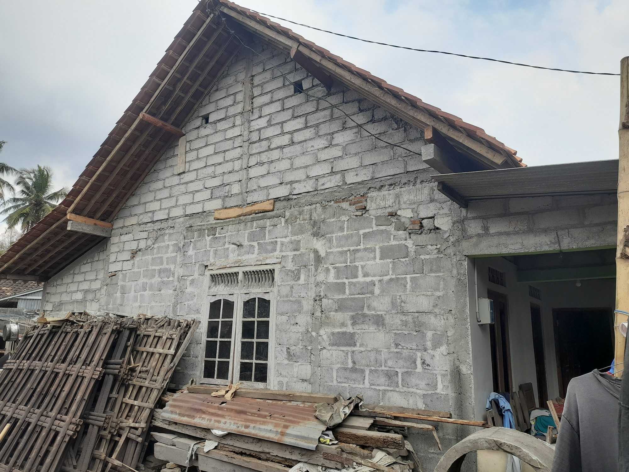 Foto Rumah Tereaisasi